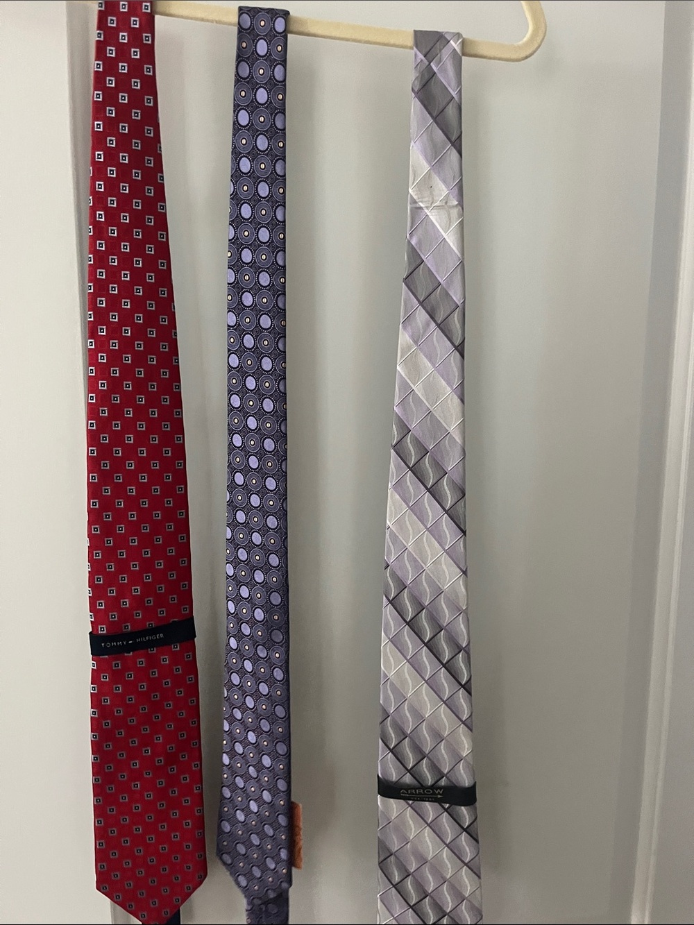 Tommy Hilfiger Lavender Geometric Silk Tie